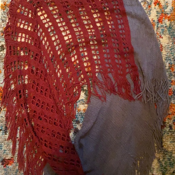 Perfectly knit, infinity scarf!! - Picture 2 of 9